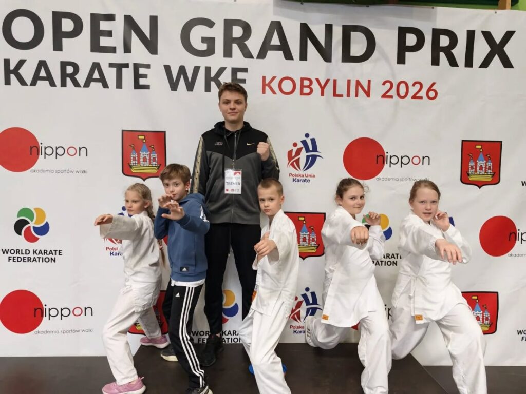 trener Karol Socha z sekcją Kobylin